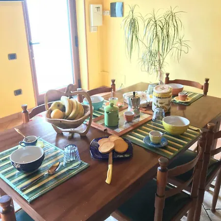 Casa Vacanza L'uliveto * Tramonti