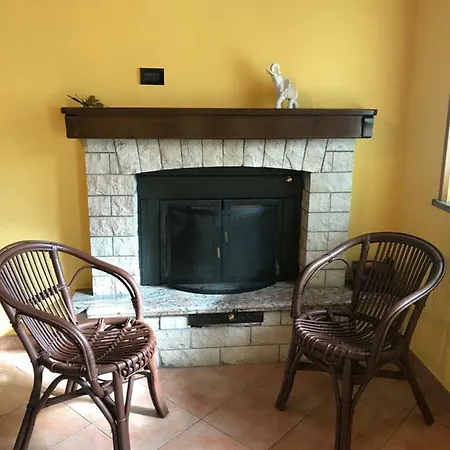 Holiday home Casa Vacanza L'uliveto Tramonti