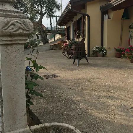 Casa Vacanza L'uliveto Holiday home *